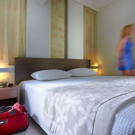 Aparthotel Minos Village Agia Marina (Crete)