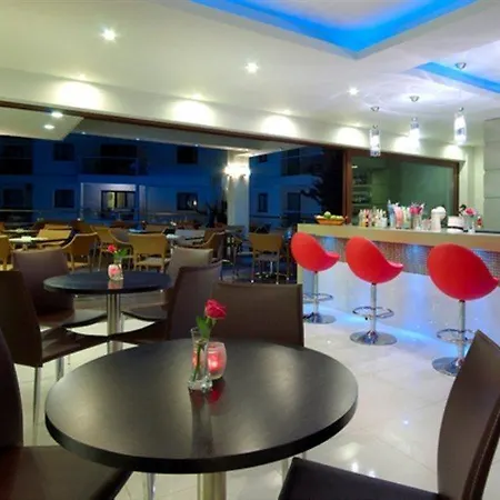 Minos Village Aparthotel Agia Marina (Crete)